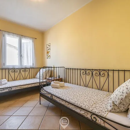 Casa Tulipano * بولا